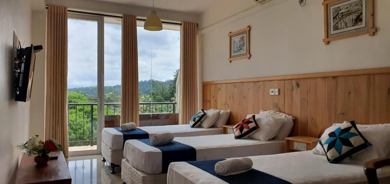 Sky View Grand Hotel Kandy Exterior photo