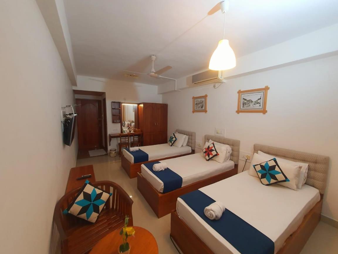 Sky View Grand Hotel Kandy Exterior photo