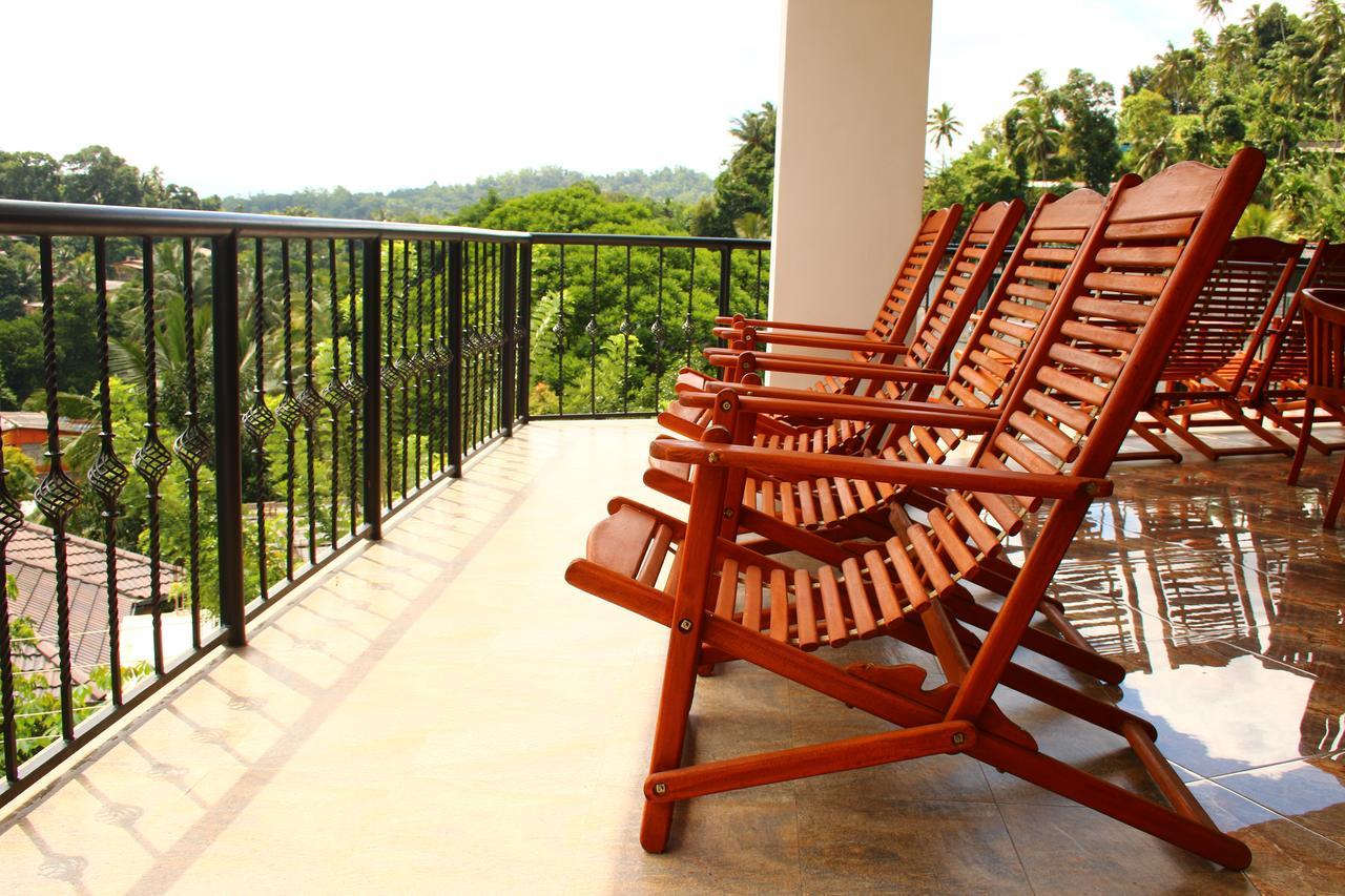 Sky View Grand Hotel Kandy Exterior photo